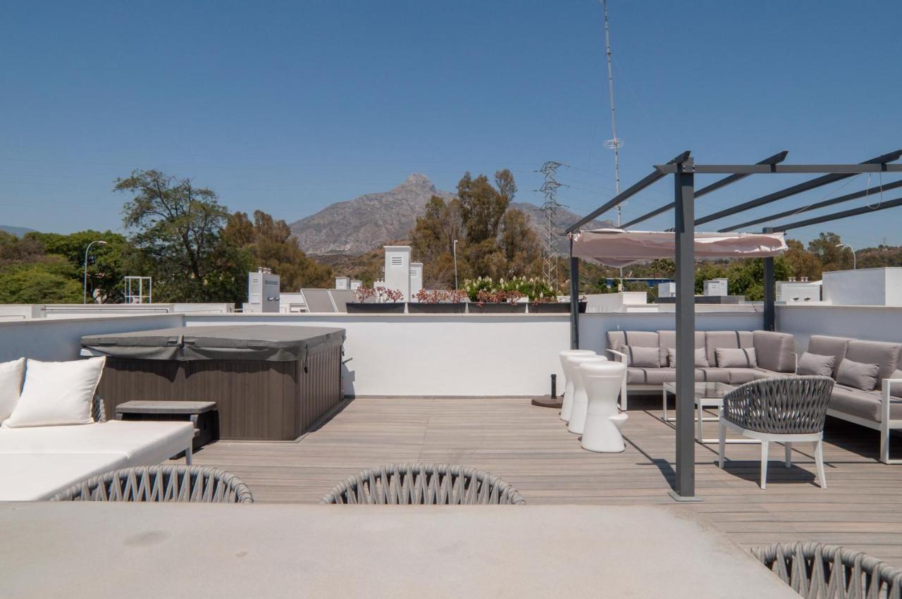 Exclusive Penthouse Walking Distance To Puerto Banus Apartment